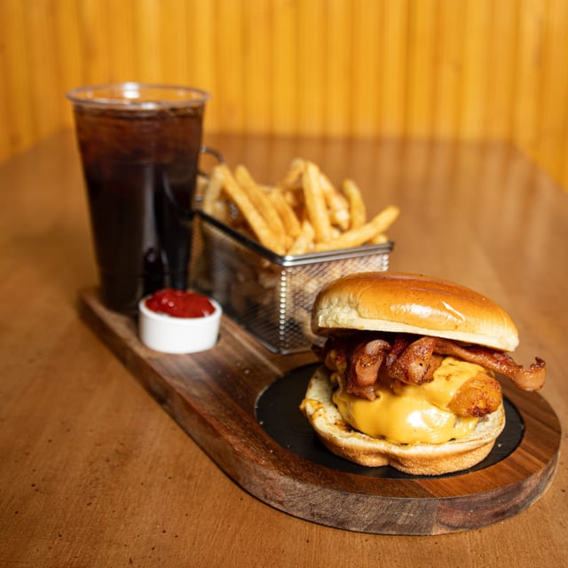 Cheesy Mac Burger.